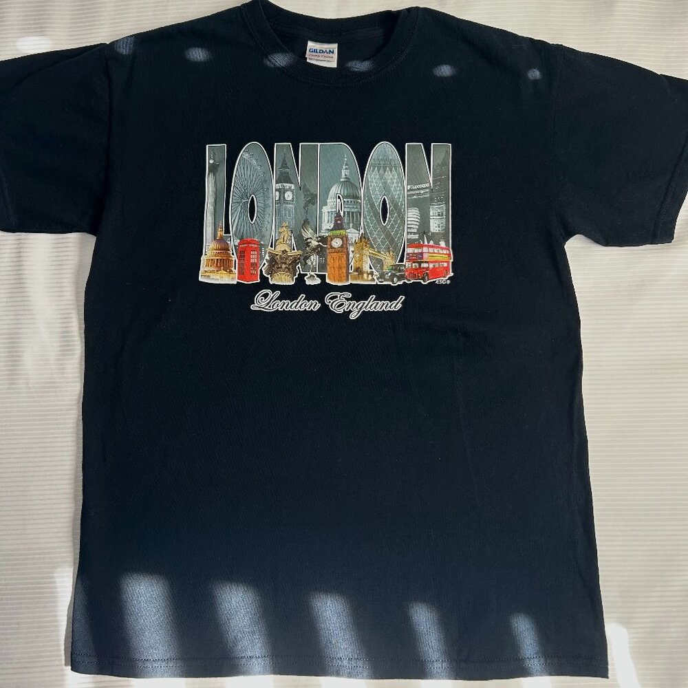 London England Landmarks Graphic Tee